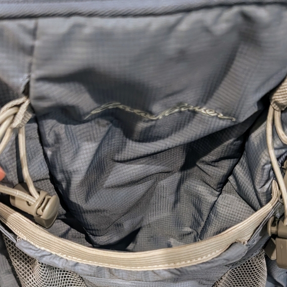 POWDER BLUE Eddie Bauer Highpoint 30L Backpack - Picture 8 of 16
